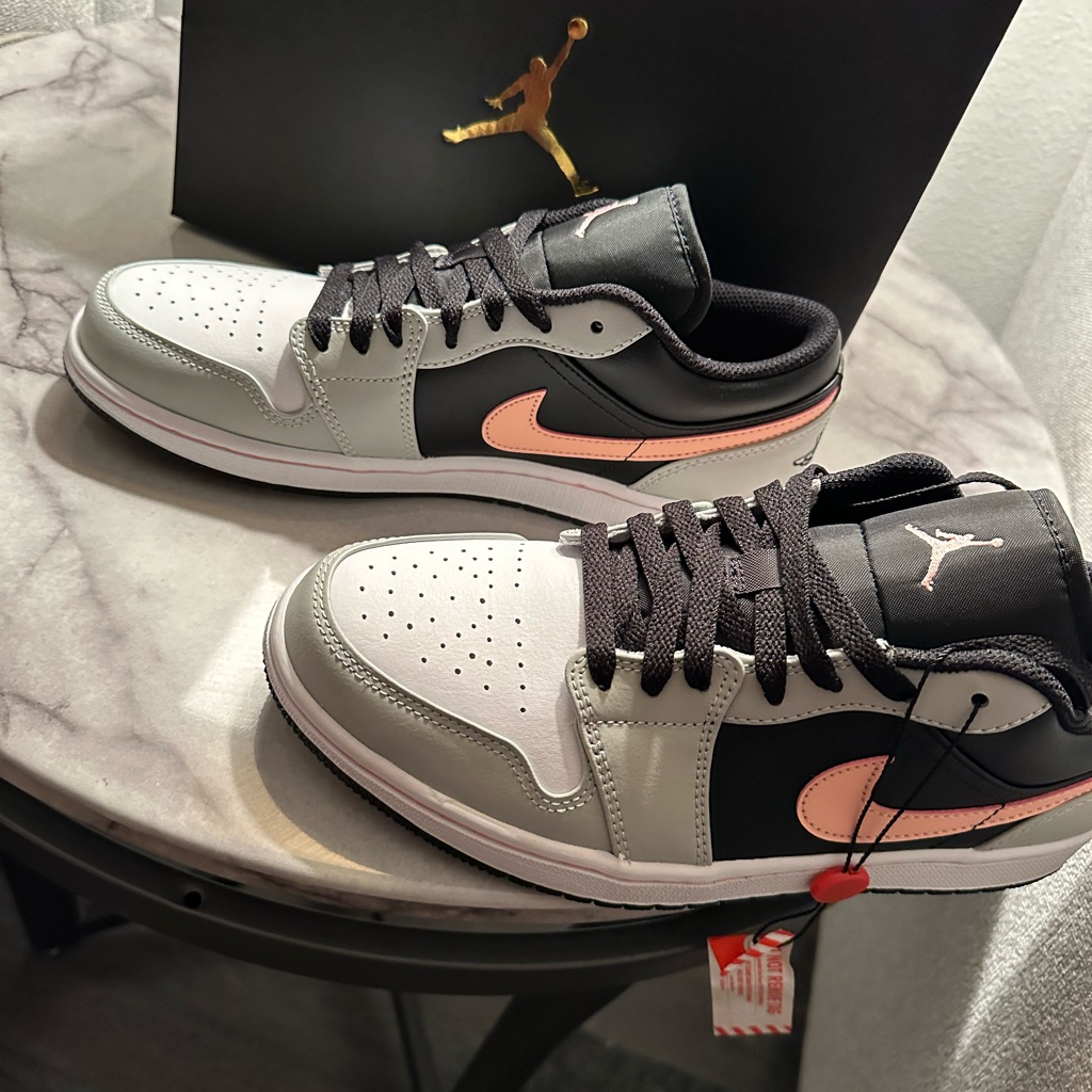 Air Jordan 1 Low
